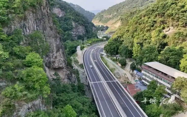 十堰一级公路项目